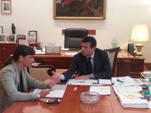 serracchianiLupi25giu14