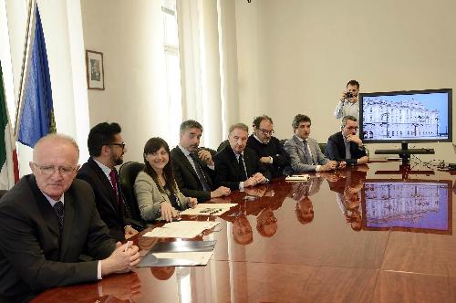 serracchianiAccordoGrandiYachtMontenegro13mag15