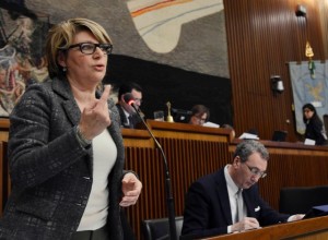 Maria Sandra Telesca (Assessore regionale Salute, Integrazione socio-sanitaria, Politiche sociali e Famiglia) nell'Aula del Consiglio regionale - Trieste 25/02/2016