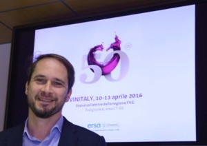 Cristiano Shaurli (Assessore regionale Risorse agricole e forestali) alla conferenza stampa di presentazione dello stand collettivo del FVG per Vinitaly 2016 - Udine 04/04/2016