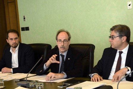 Gli assessori regionali Cristiano Shaurli (Risorse agricole e forestali), Gianni Torrenti (Cultura, Sport e Solidarietà) e Francesco Peroni (Finanze, Patrimonio, Coordinamento e Programmazione Politiche economiche e comunitarie) durante la riunione dell Giunta regionale del FVG - Trieste 13/04/2016